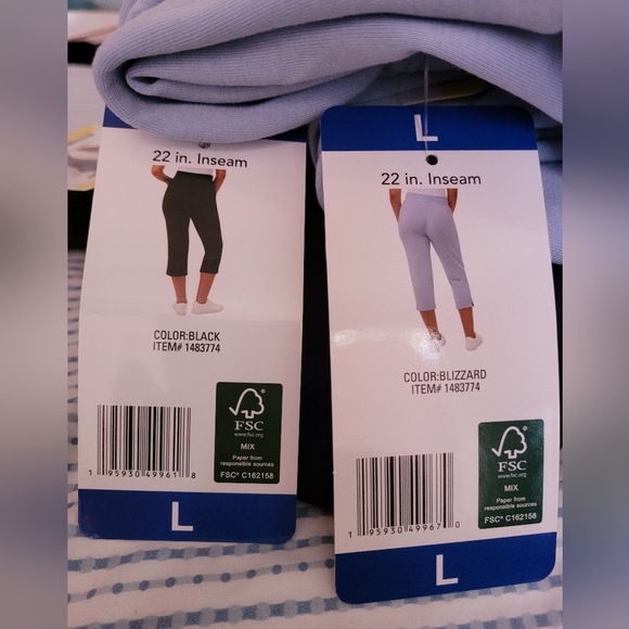 32 Degrees Women's Pull on Knit Capri Black Only Large - Picture 2 of 2